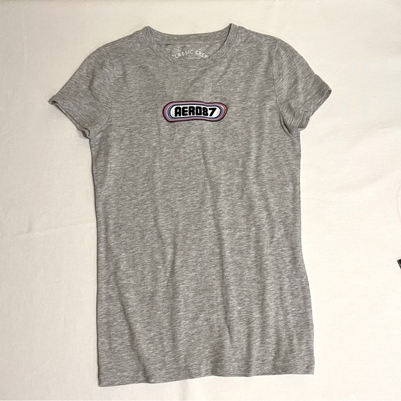 Aeropostale Oval Patch Tee. Light Heather. Size Small. NWOT. - Picture 1 of 3